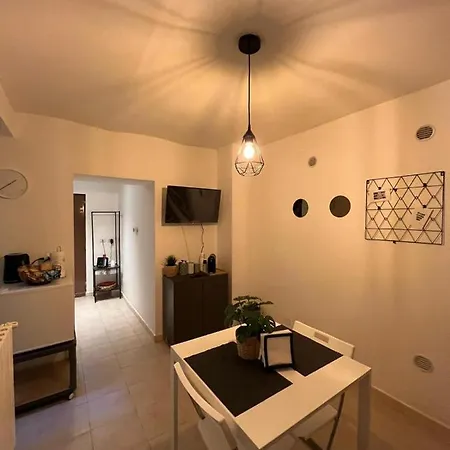 Logico #8 Tatil Evi